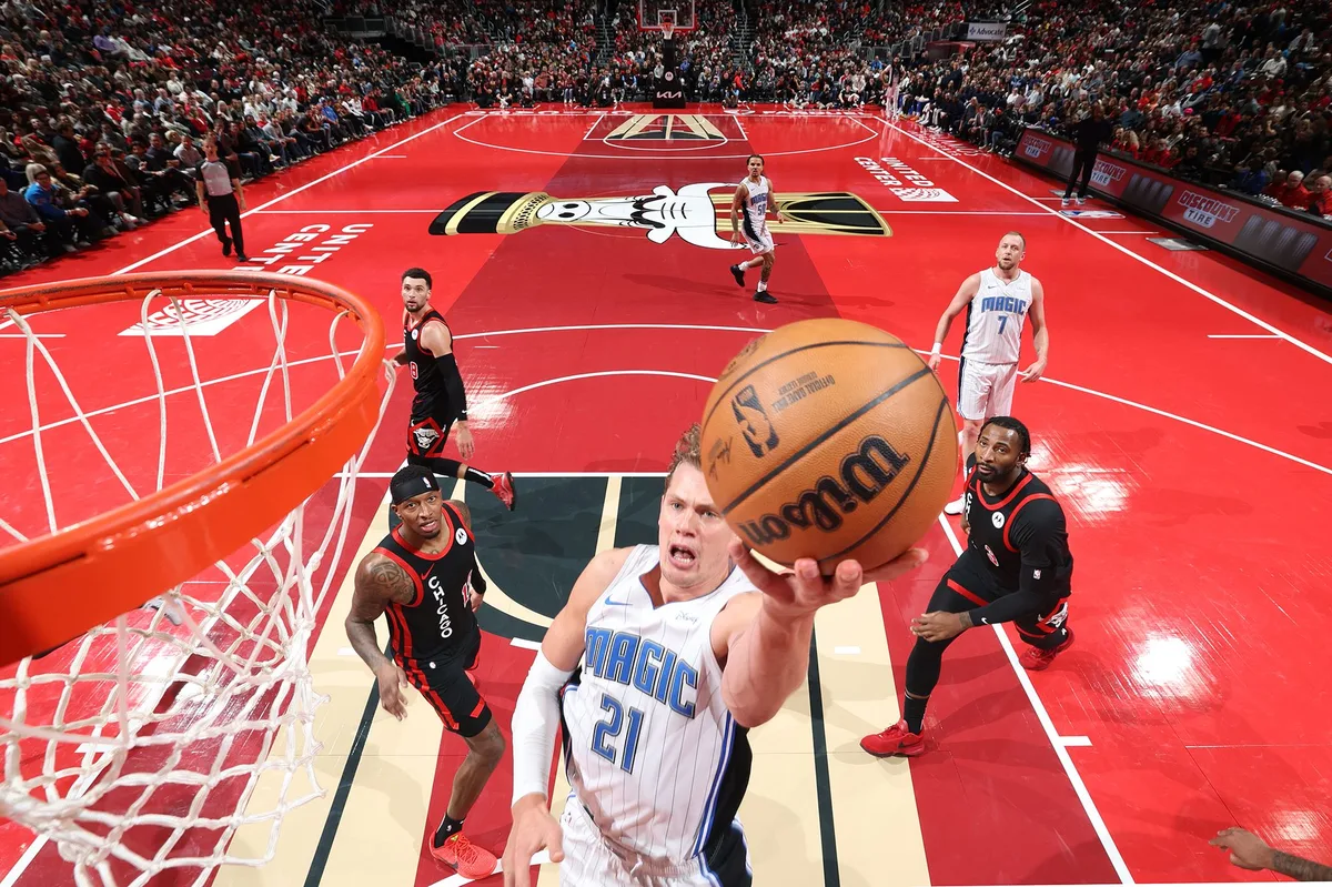 NBA篮球赛事现场，ued体育品牌展示